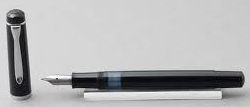 Andorra-Pelikan Souver�n Black M100 Fountain Pen 914689
